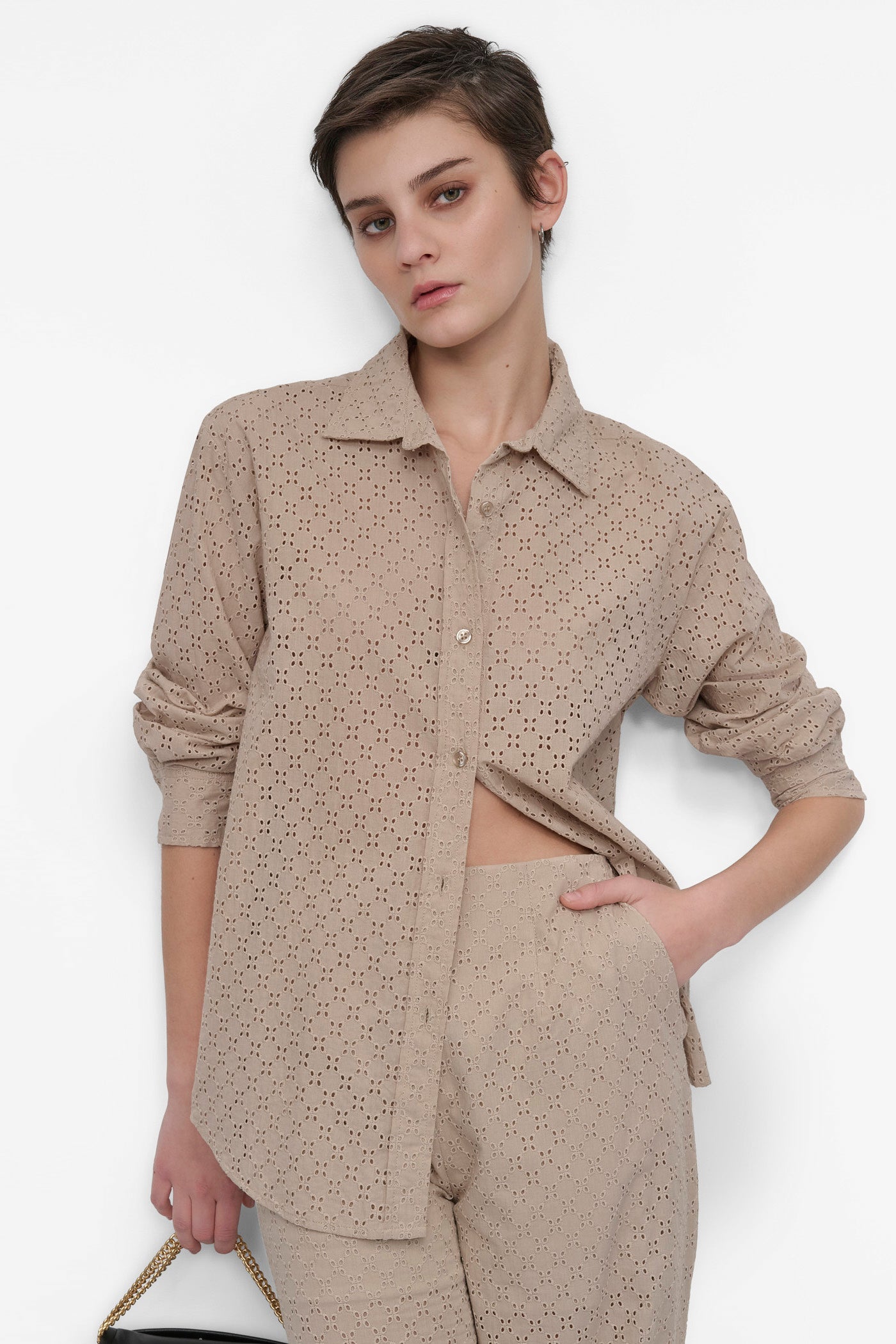 EYELET LONG SLEEVE BUTTON FRONT SHIRT