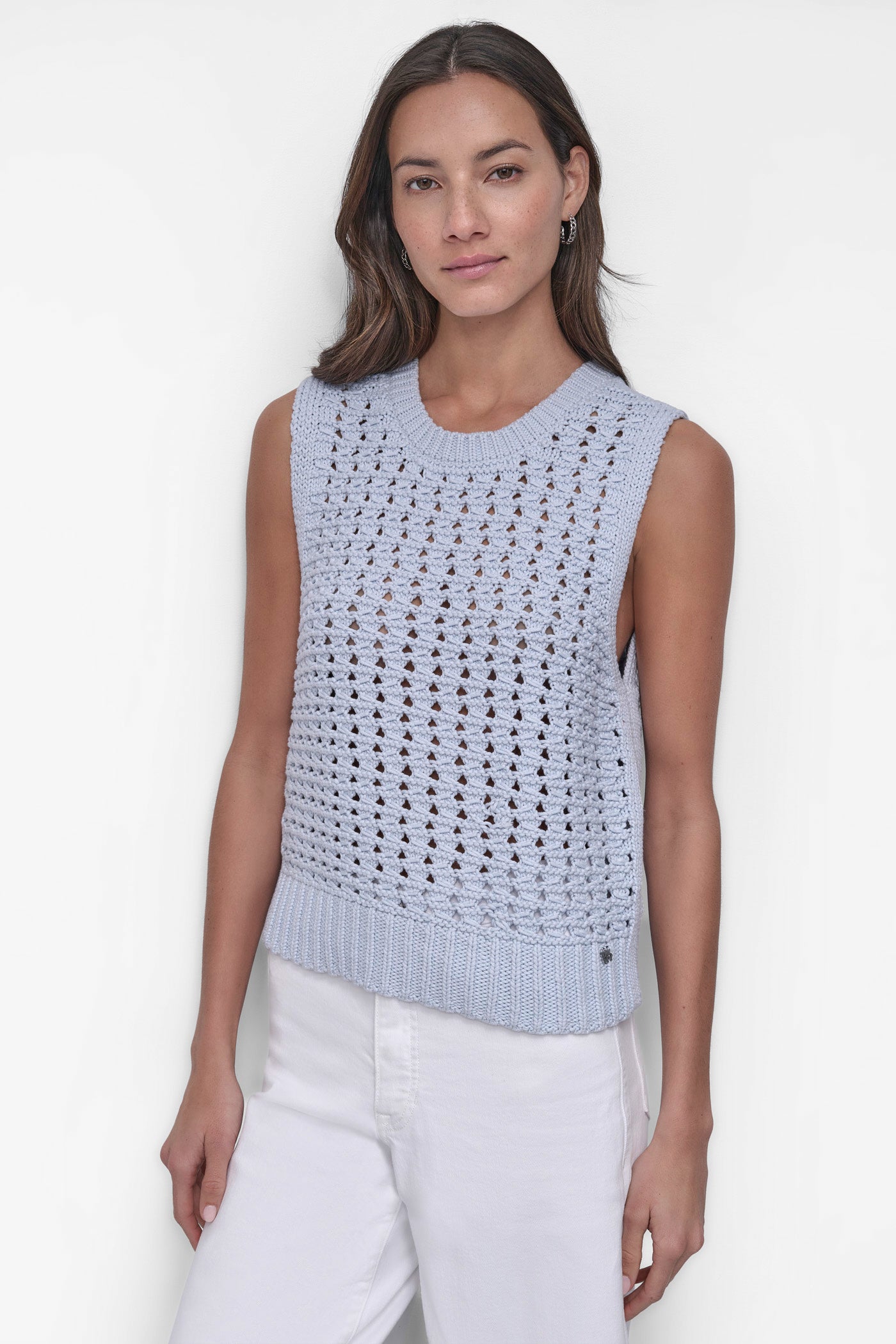 SLEEVLESS POINTELLE STITCH CREW NECK VEST
