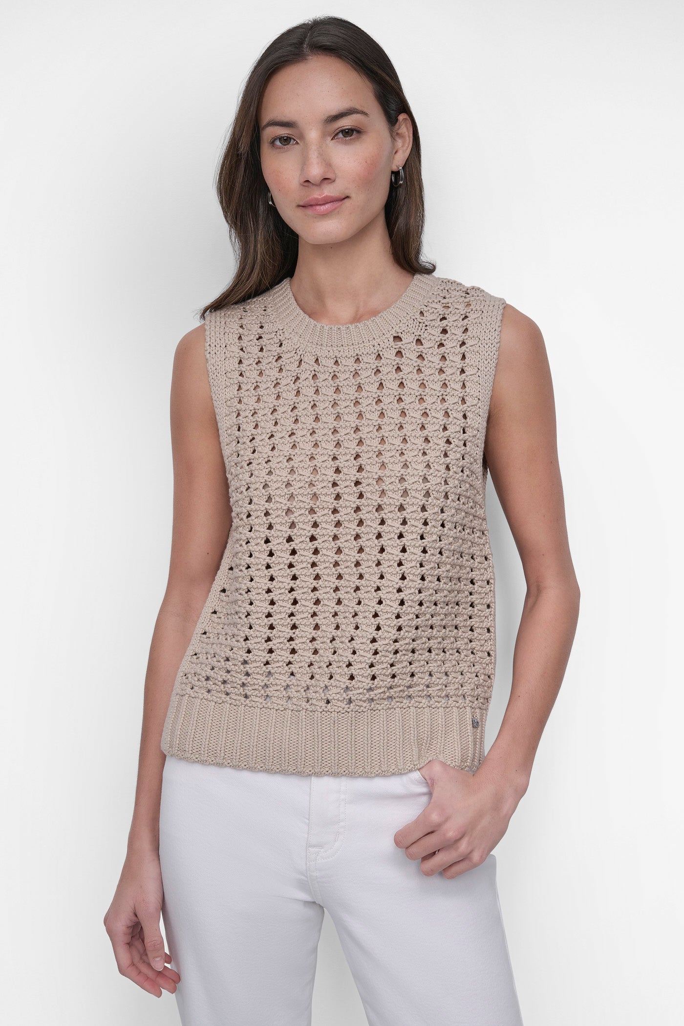 SLEEVLESS POINTELLE STITCH CREW NECK VEST