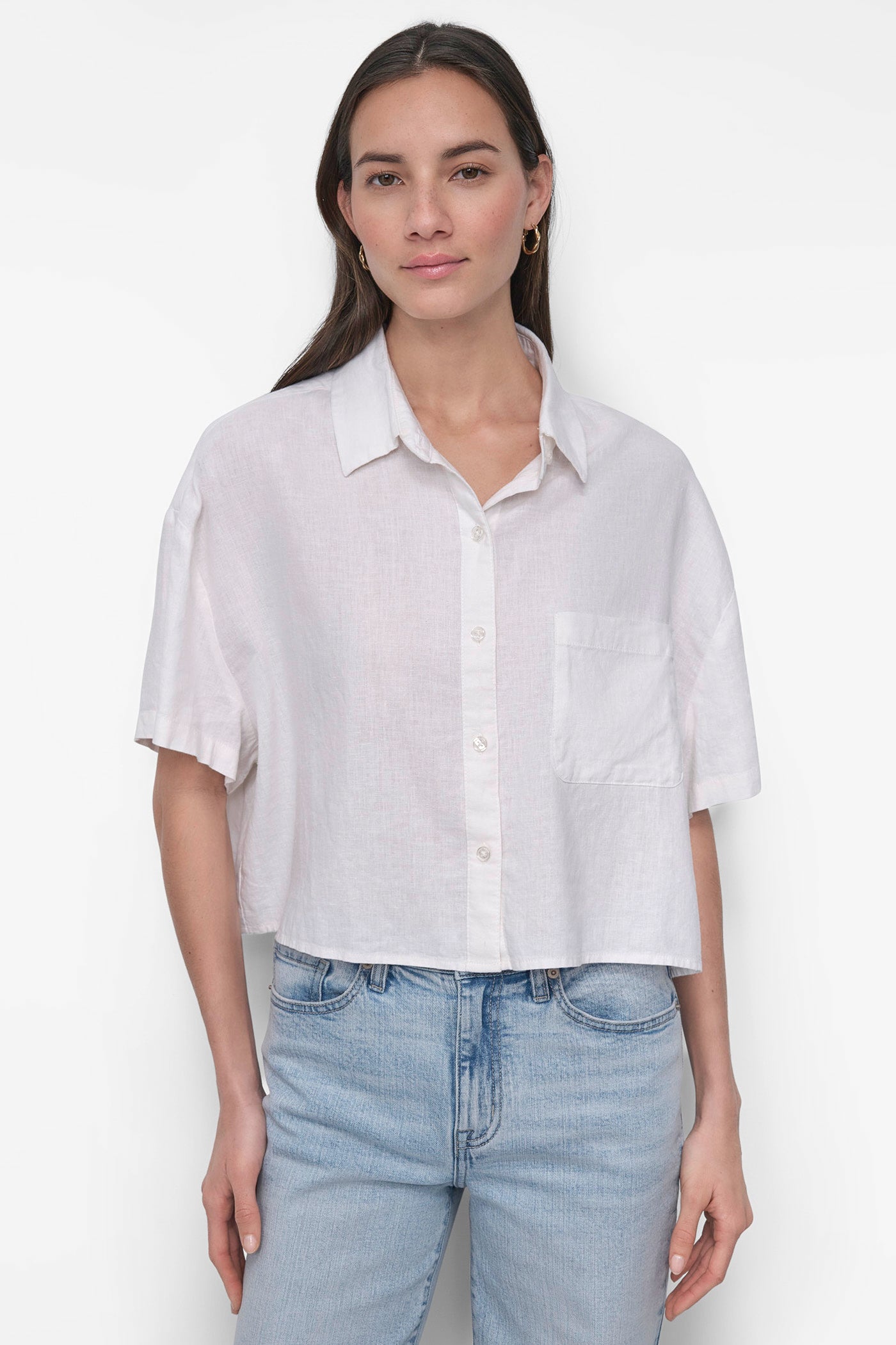 OVERSIZED CROPPED SHORT SLEEVE BUTTON FRONT ONE PO
