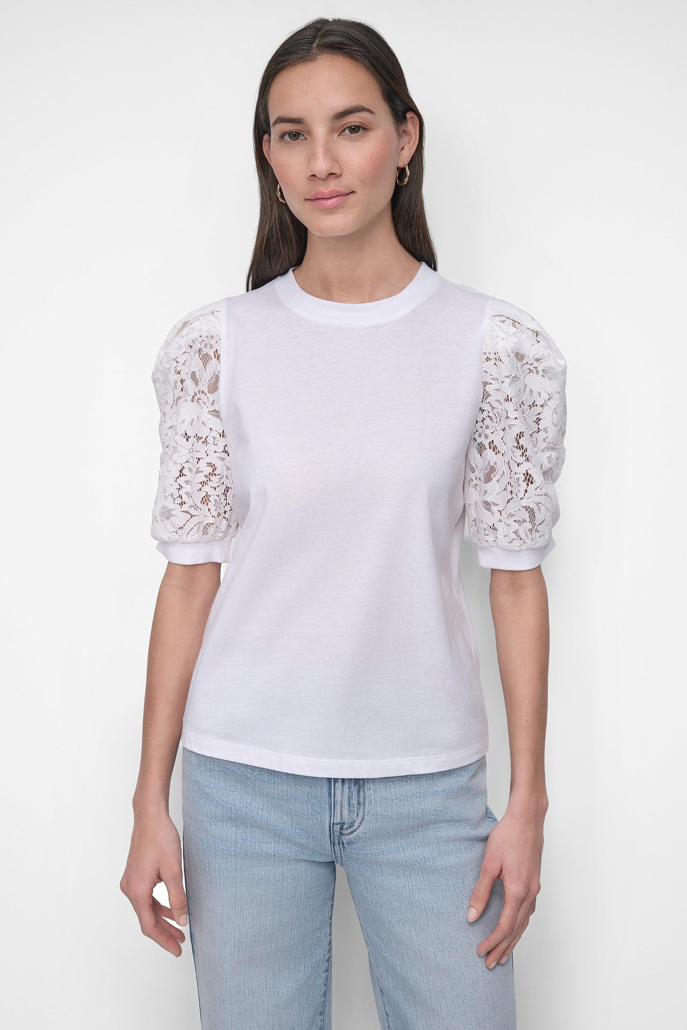 KNIT TOP WITH LACE SLEEVE
