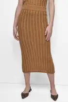 LONG SKIRT WITH CABLE POINTELE STITCH