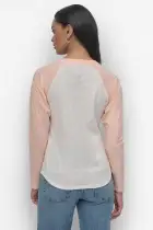 ARCHED NEW YORK  LOGO RAGLAN LONG SLEEVE TEE(IVORY/TROPICAL PEACH,XXS)