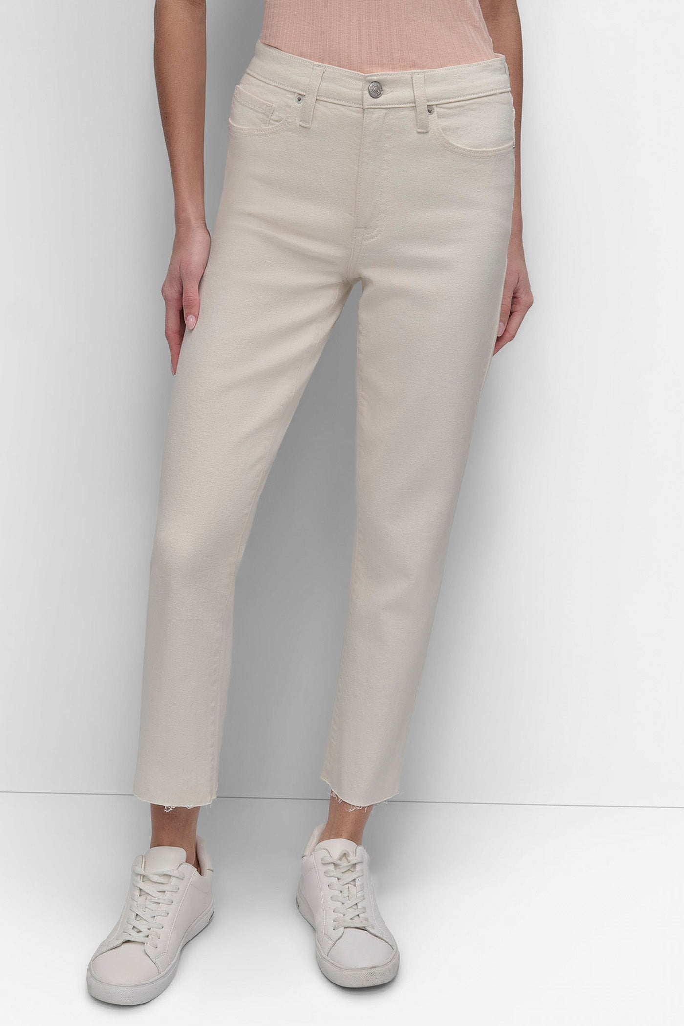 HIGH RISE CLASSIC STRAIGHT WITH RAW HEM