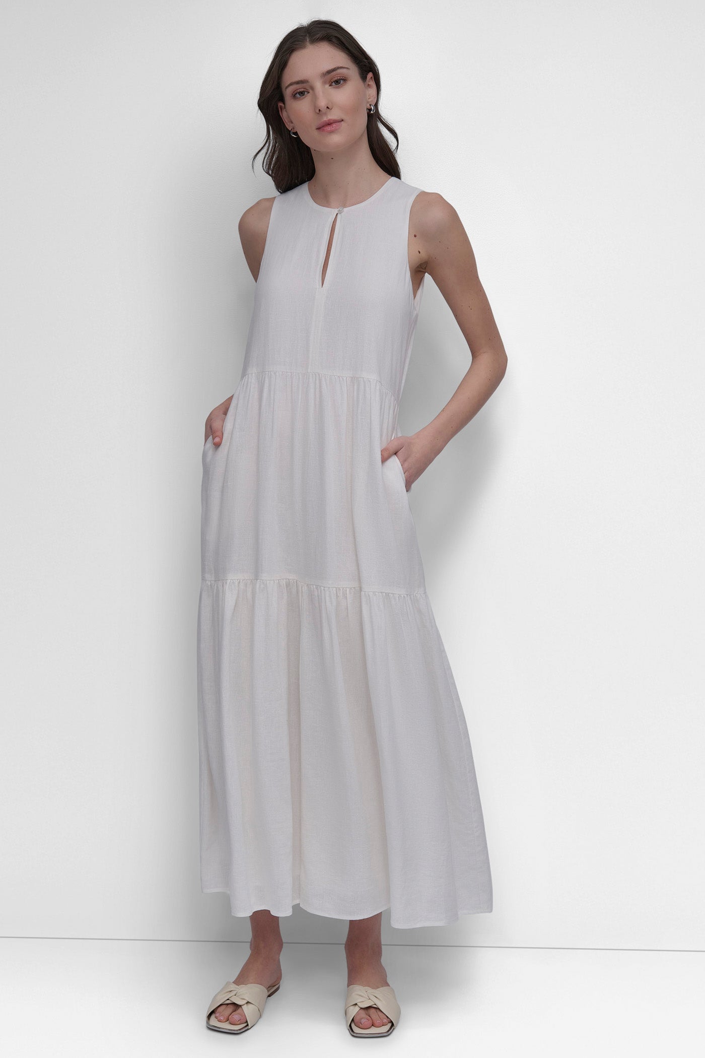 LINEN SLEEVELESS TIERED MAXI