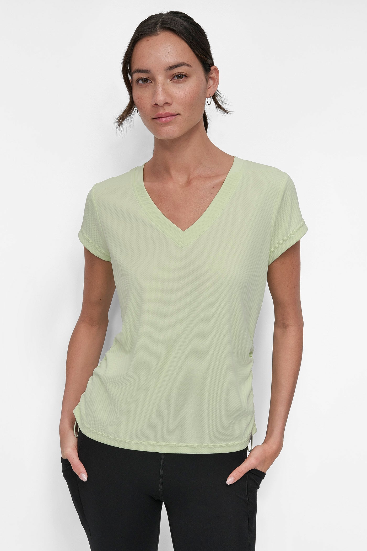 SHORT SLEEVE TECH TEE WITH RUCHED SIDE SEAMS