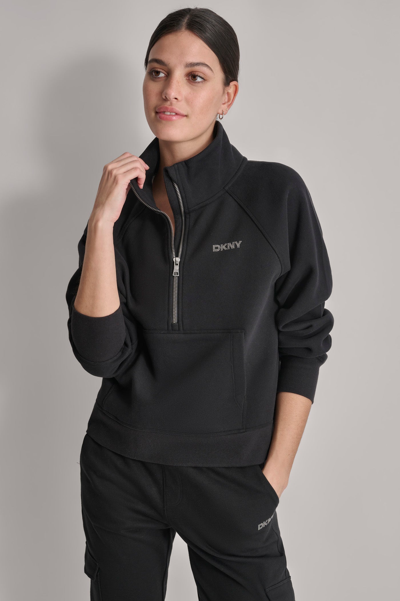 MINI STUD LOGO HALF ZIP PULLOVER