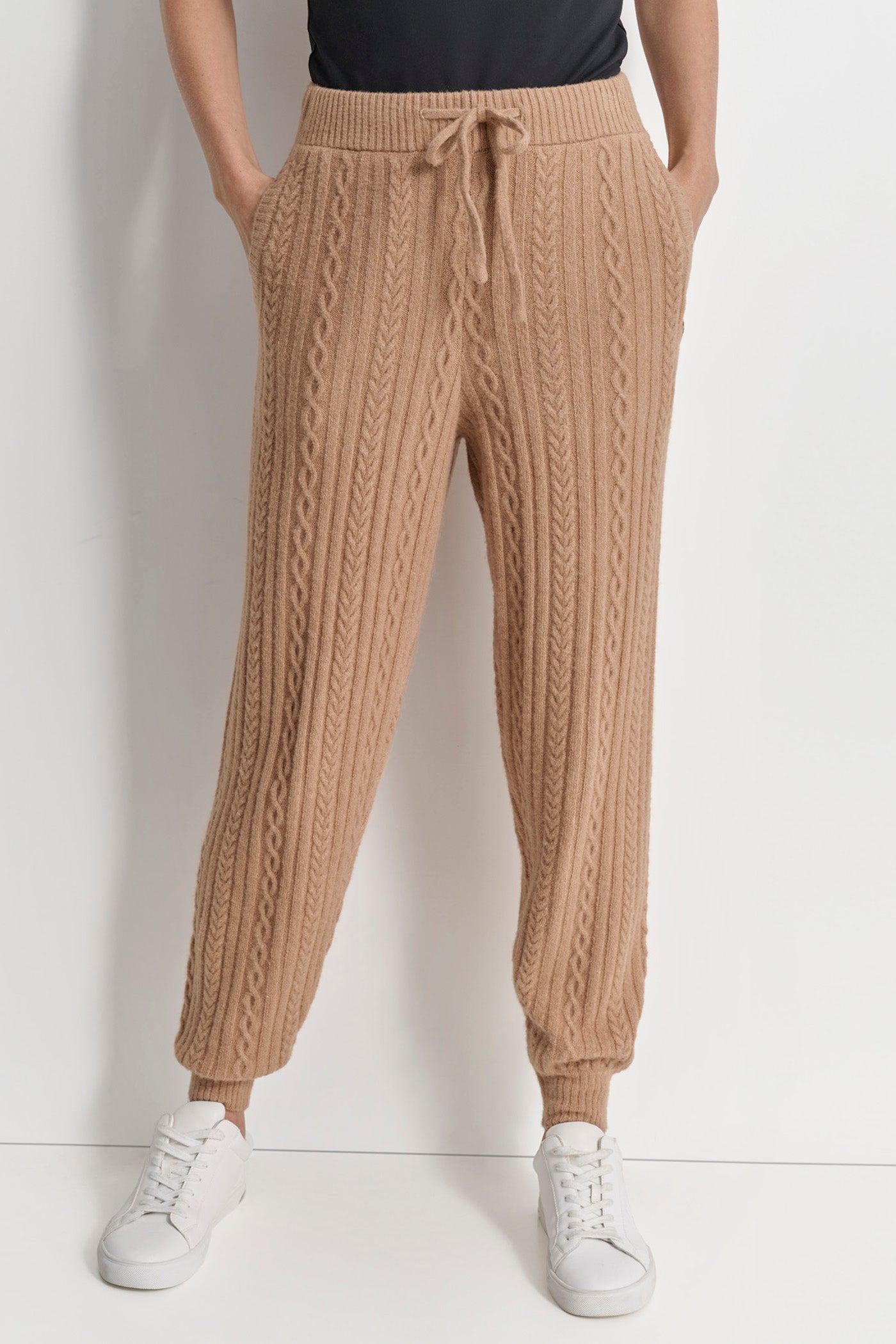 COZY CABLE SWEATER JOGGER