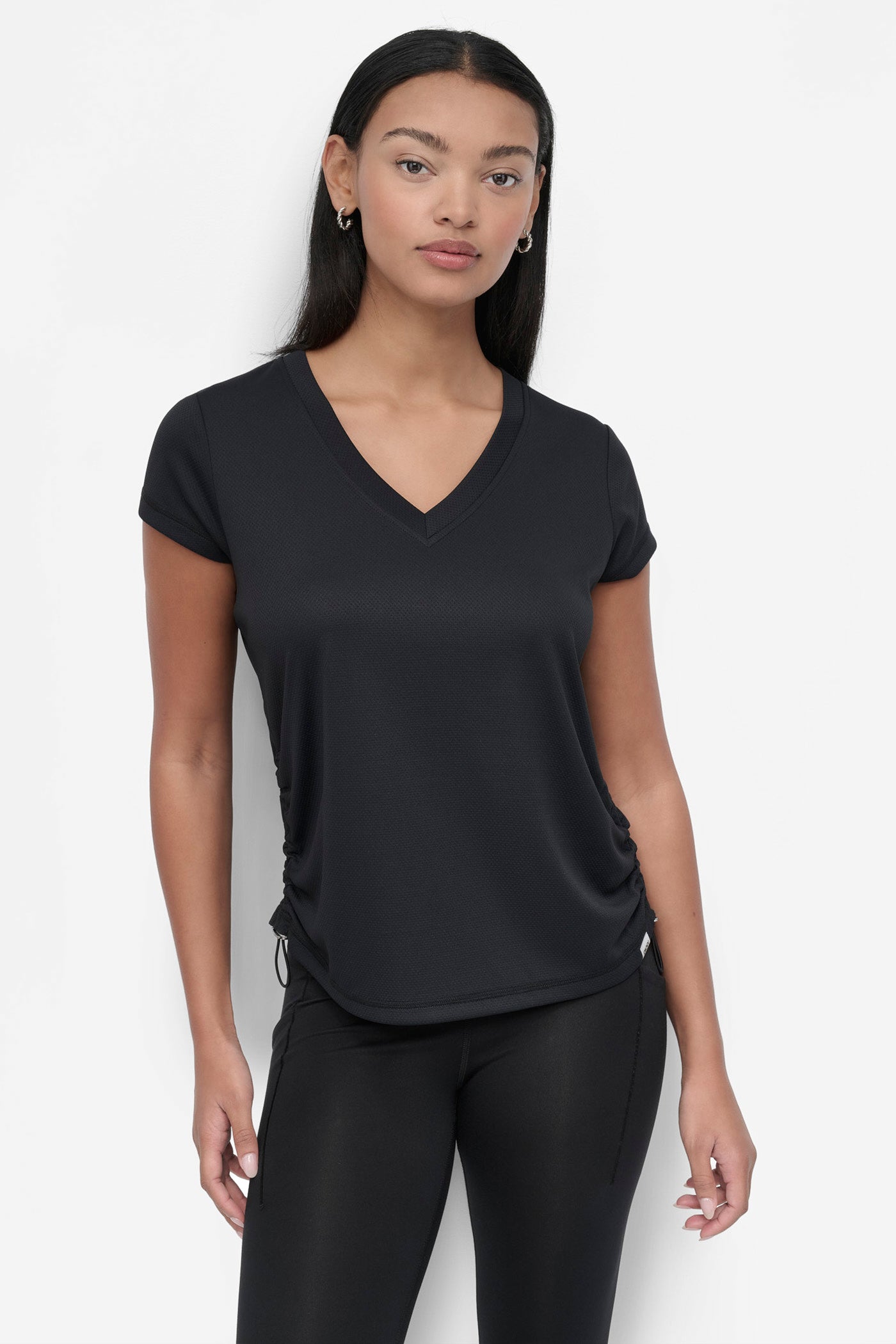 SHORT SLEEVE TECH TEE WITH RUCHED SIDE SEAMS