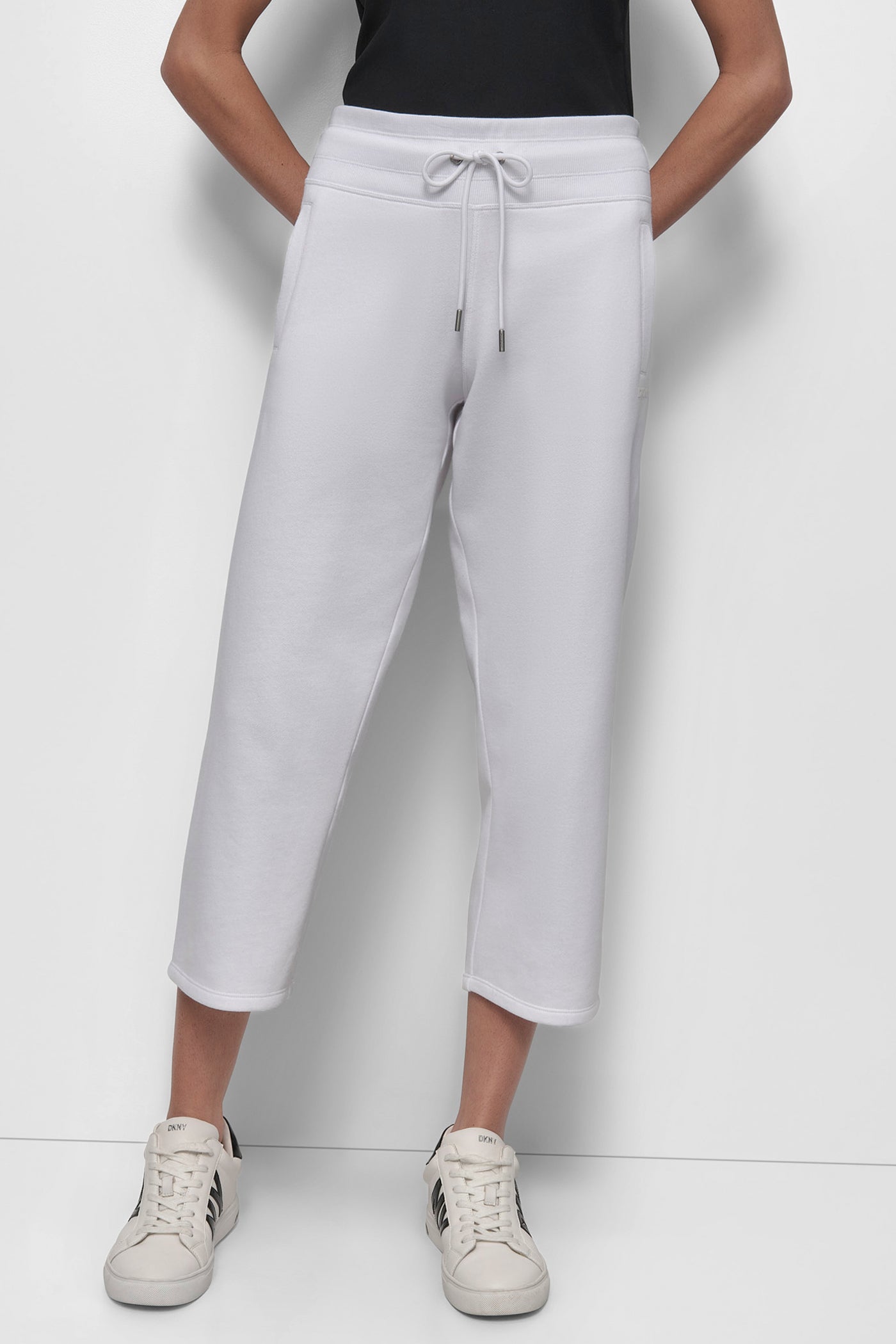 LOGO CROP PANT WITH POCKETS