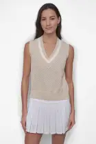 SPORT MESH V-NECK SWEATER VEST