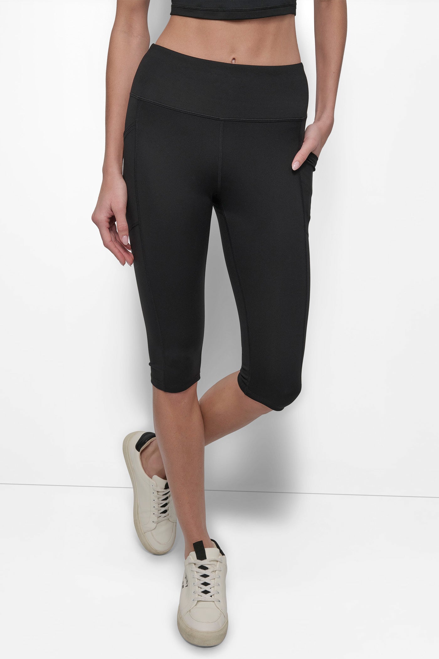 BALANCE COMPRESSION HIGH WAIST 16IN MINI CAPRI