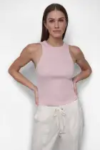 RIBBED HIGH NECK TANK