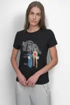 MET STAIRS CONVERSATIONAL TEE