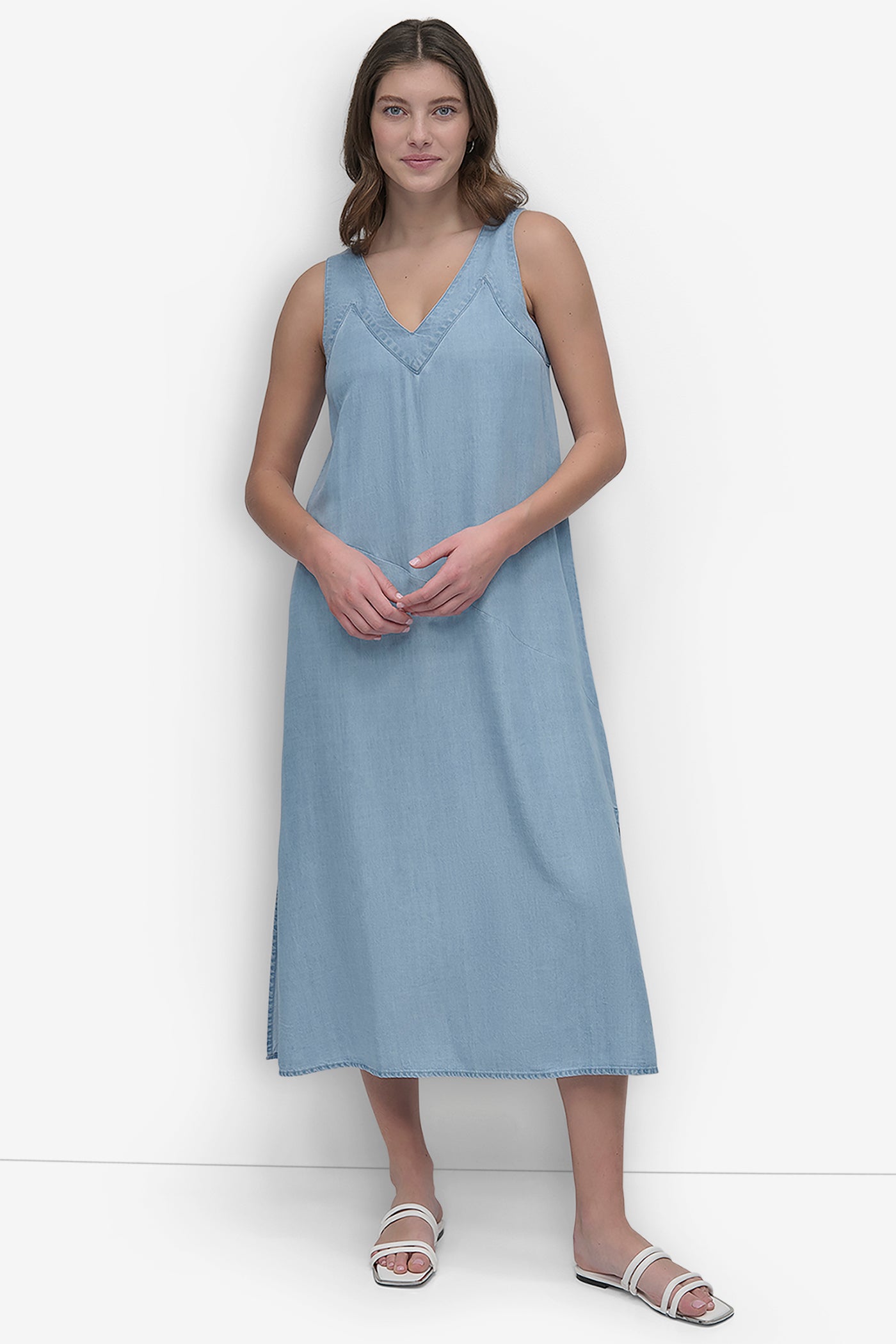 SLEEVELES V NECK TENCEL DRESS